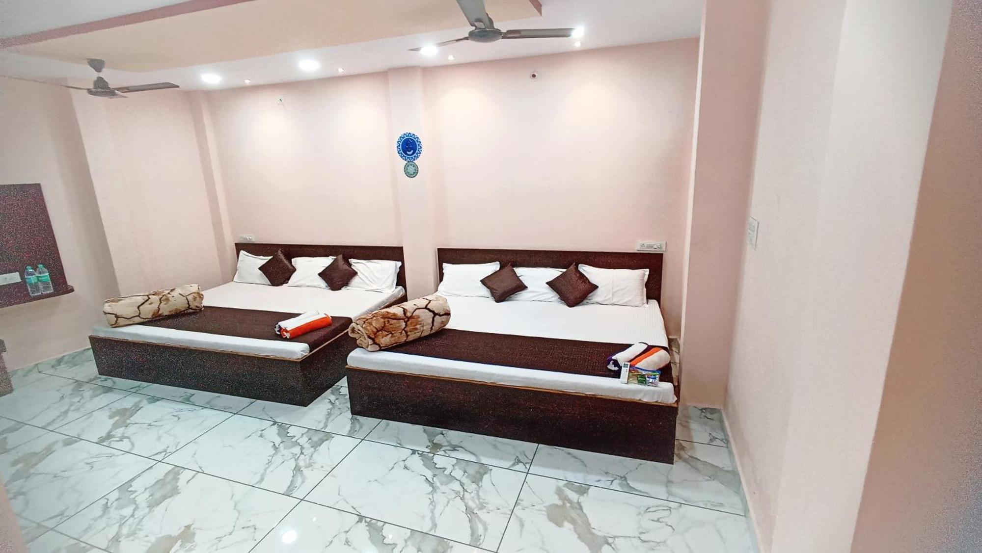 Hotel Shree Krishna Palace Ujjain Exterior photo