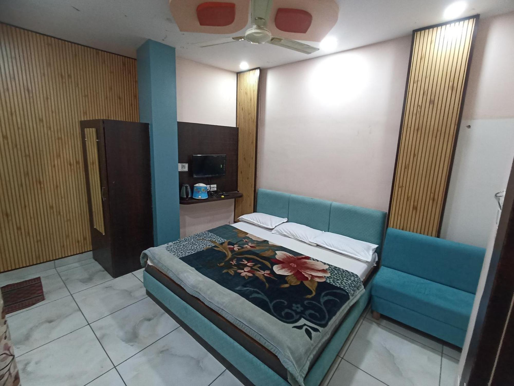 Hotel Shree Krishna Palace Ujjain Exterior photo