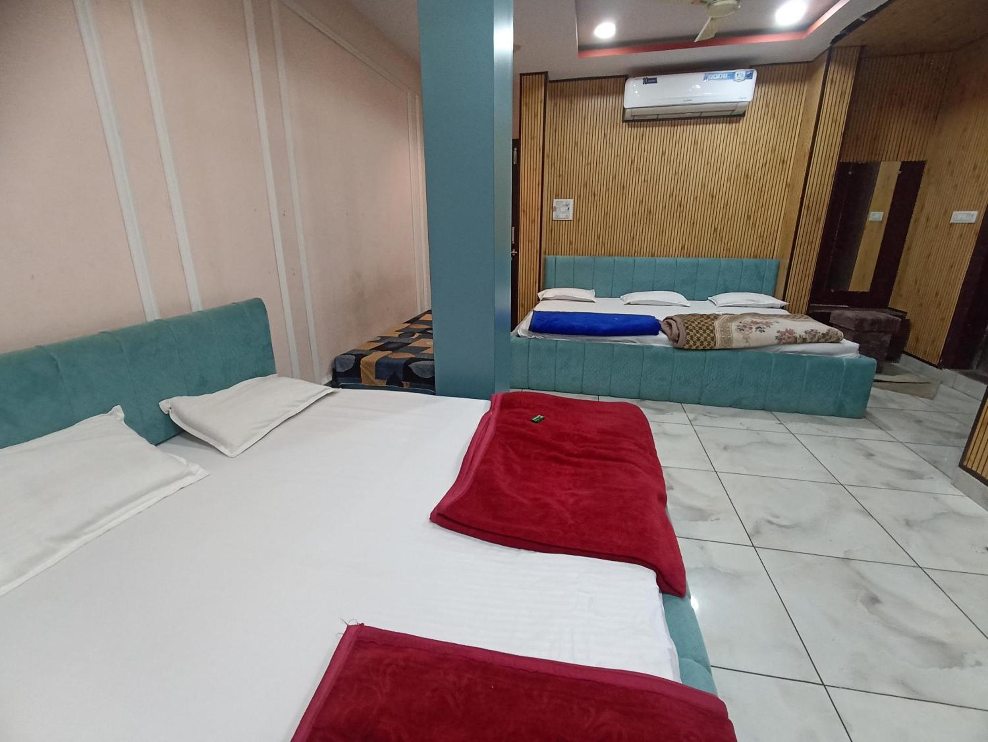 Hotel Shree Krishna Palace Ujjain Exterior photo